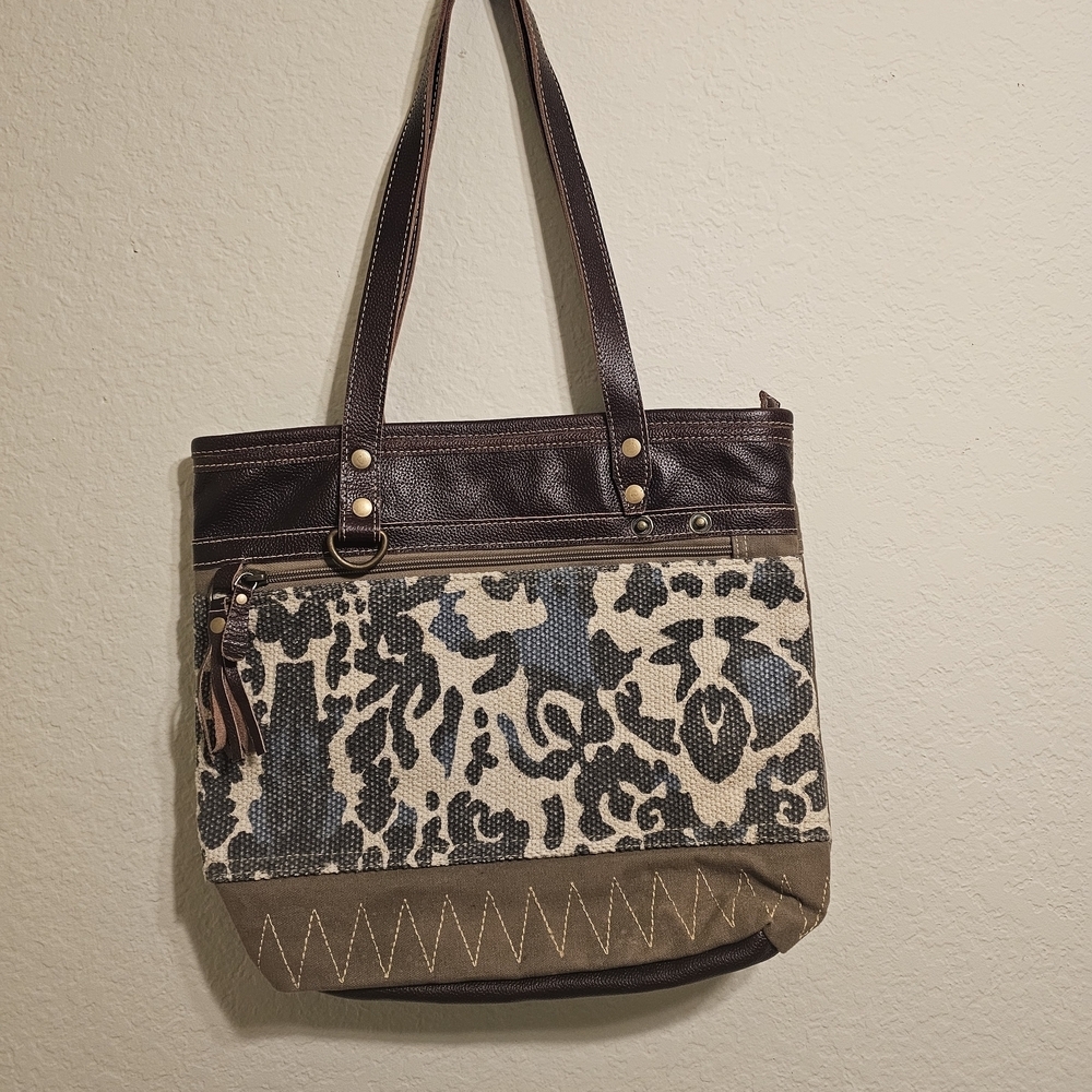 Myra Bag Brown Canvas Tote with  Brown and Cream Patterned Tote Bag - Unbranded